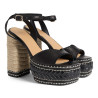 Sandalias Fiyi en piel, cierre lateral de pulsera con hebilla metálica.