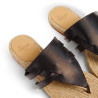 Sandalias planas Piara confeccionadas artesanalmente en España en piel.