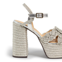 Sandalias Felicity en piel, cierre lateral de pulsera con hebilla metálica.