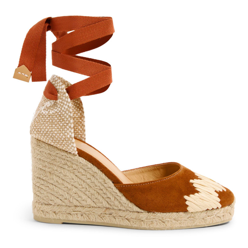 Alpargatas Cande en algodón orgánico, cierre mediante lazada y cuña de 9cm.