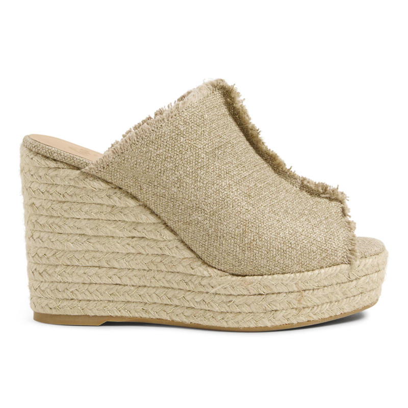 Sandalias Fátima en lino metalizado.